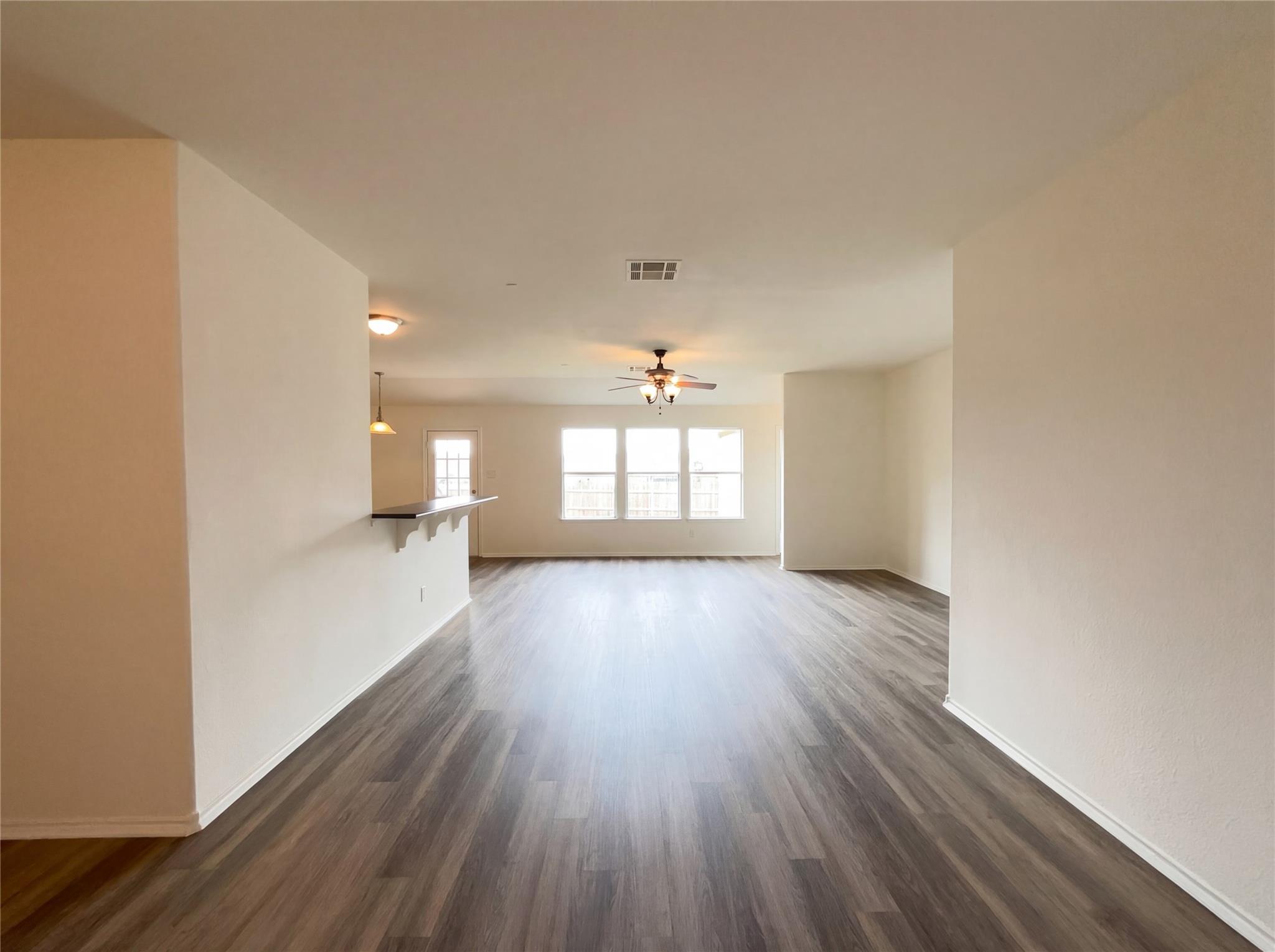 506 Gettysburg Loop Elgin TX 78621