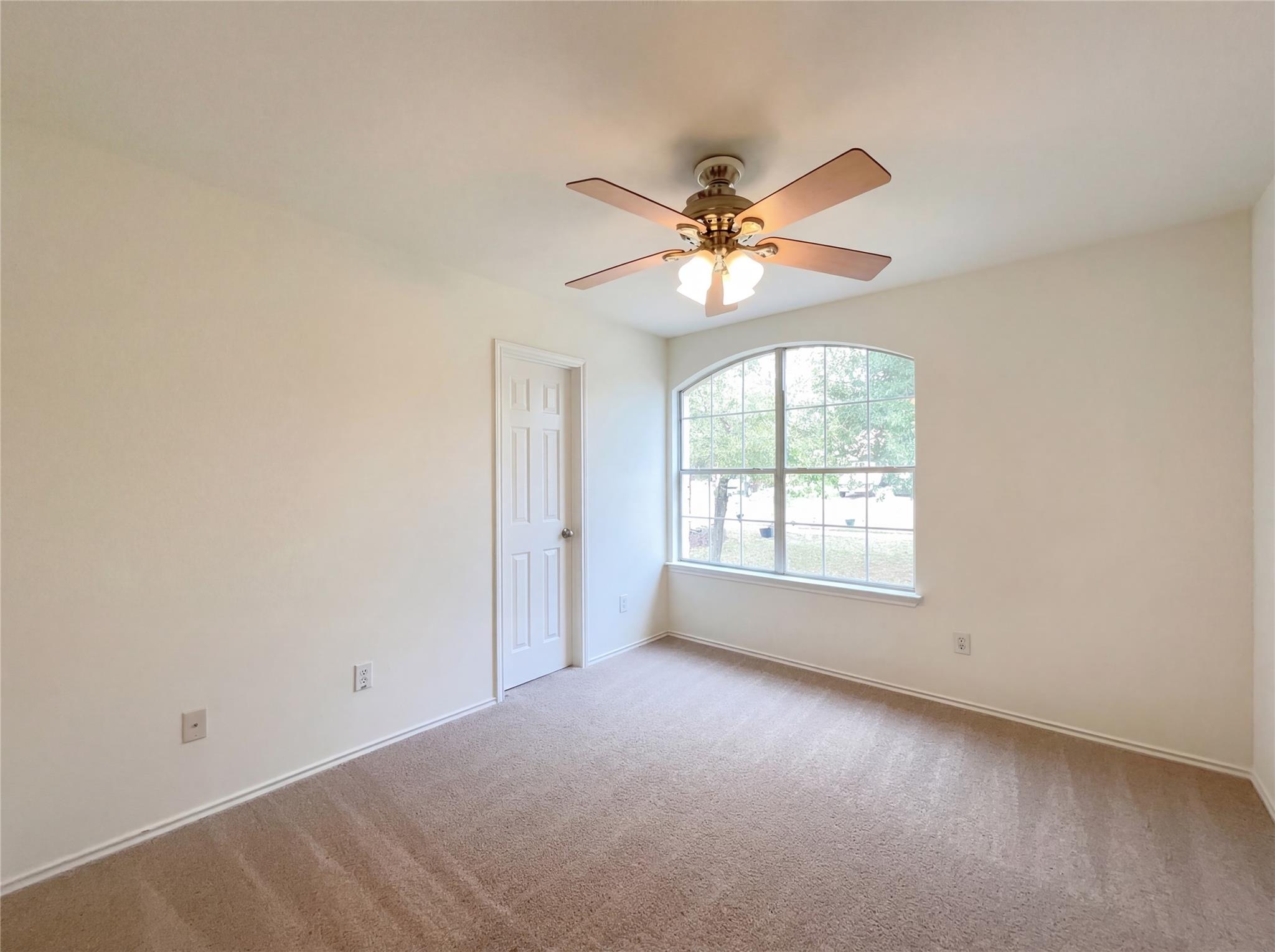 506 Gettysburg Loop Elgin TX 78621