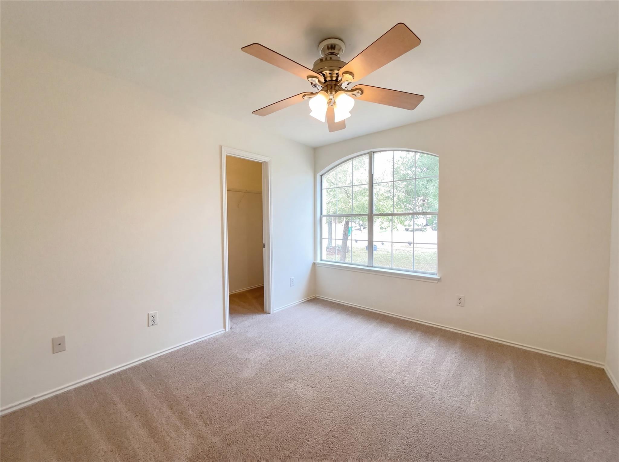 506 Gettysburg Loop Elgin TX 78621