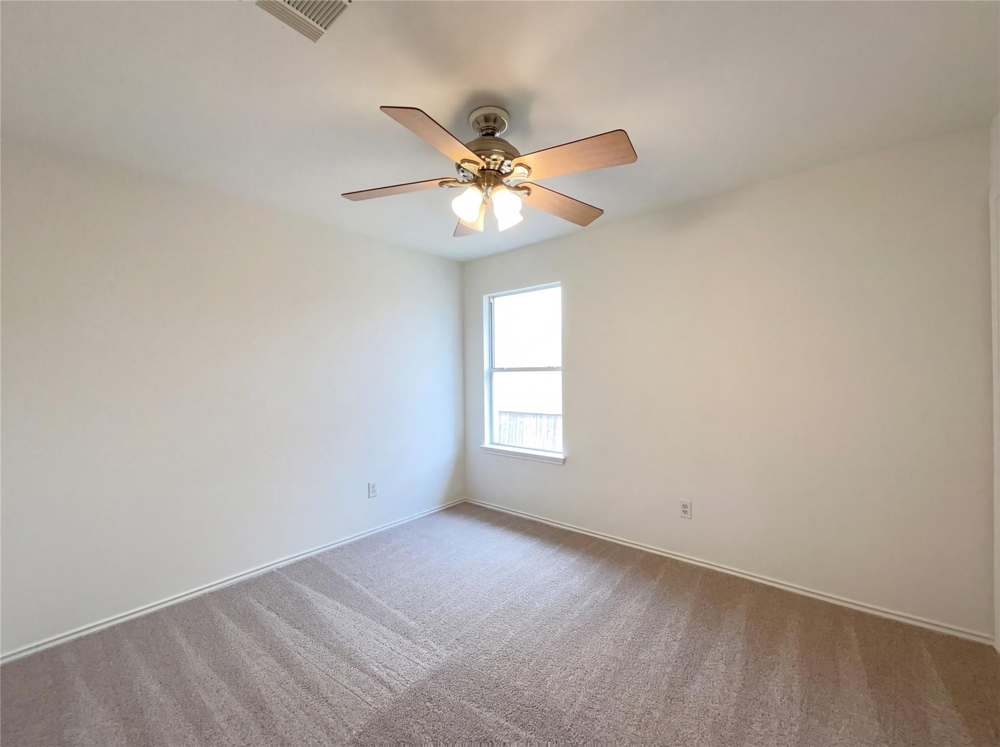506 Gettysburg Loop Elgin TX 78621