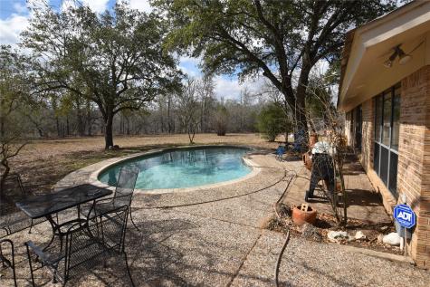 687 Fm 812 Road Red Rock TX 78662