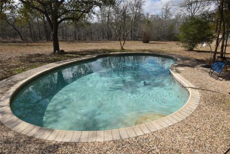 687 Fm 812 Road Red Rock TX 78662