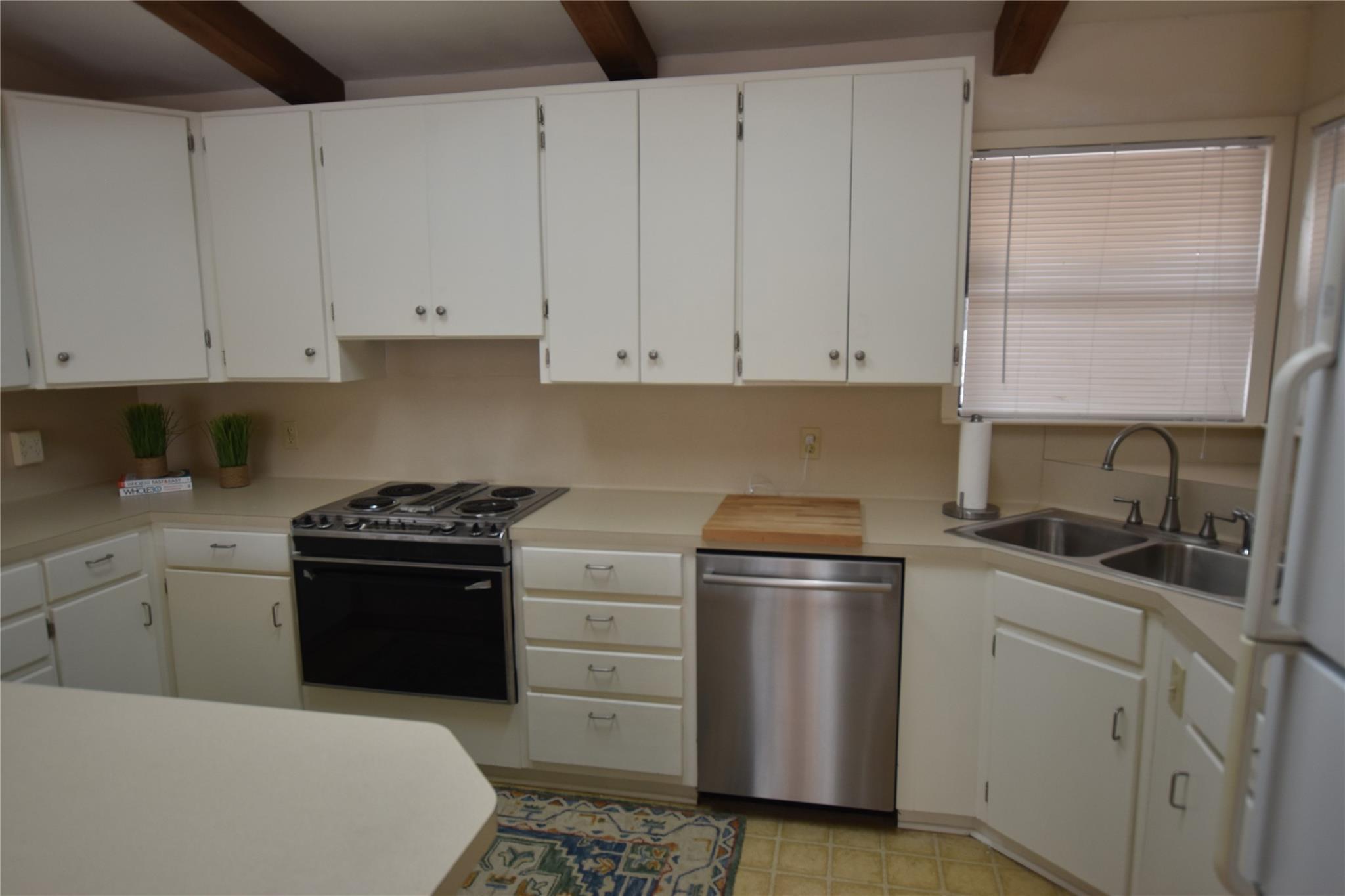 687 Fm 812 Road Red Rock TX 78662