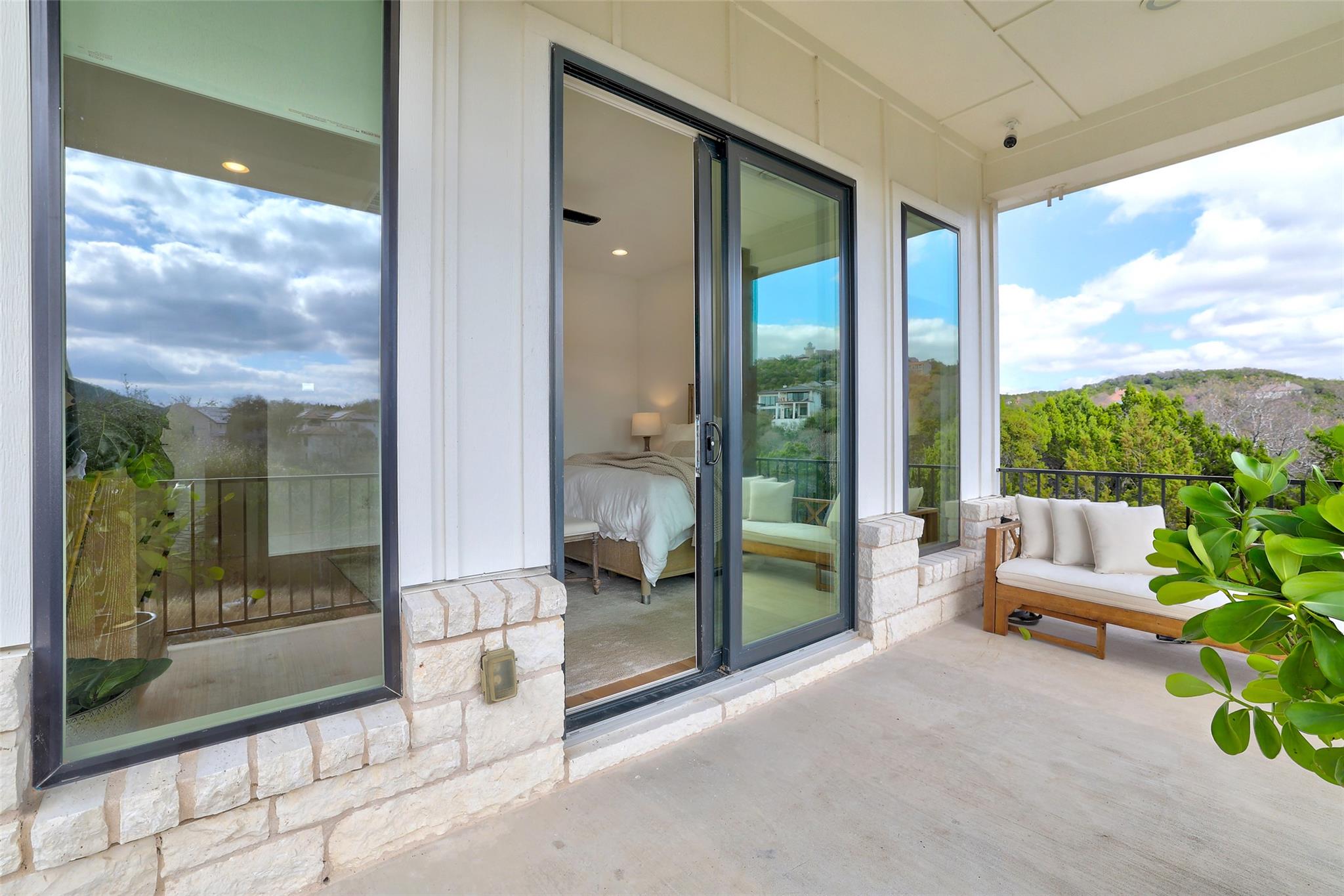 17701 Hunters Hollow Jonestown TX 78645