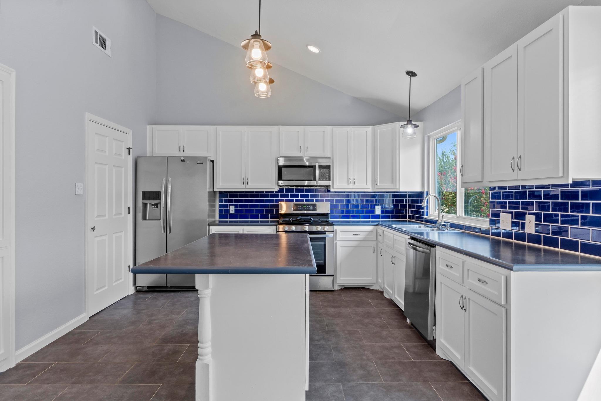 809 Stillhouse Spring Round Rock TX 78681