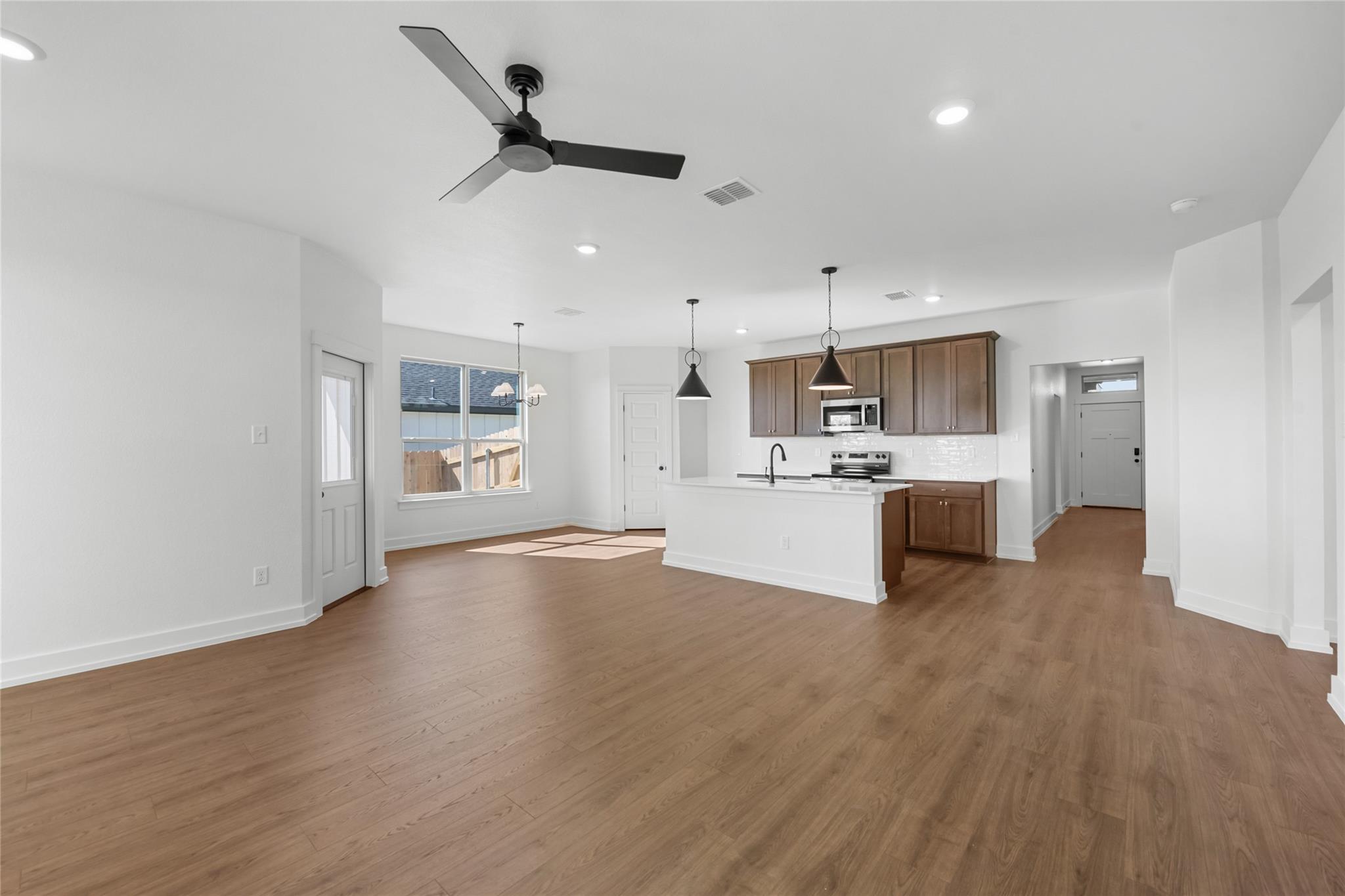 560 Gus Loop Georgetown TX 78626