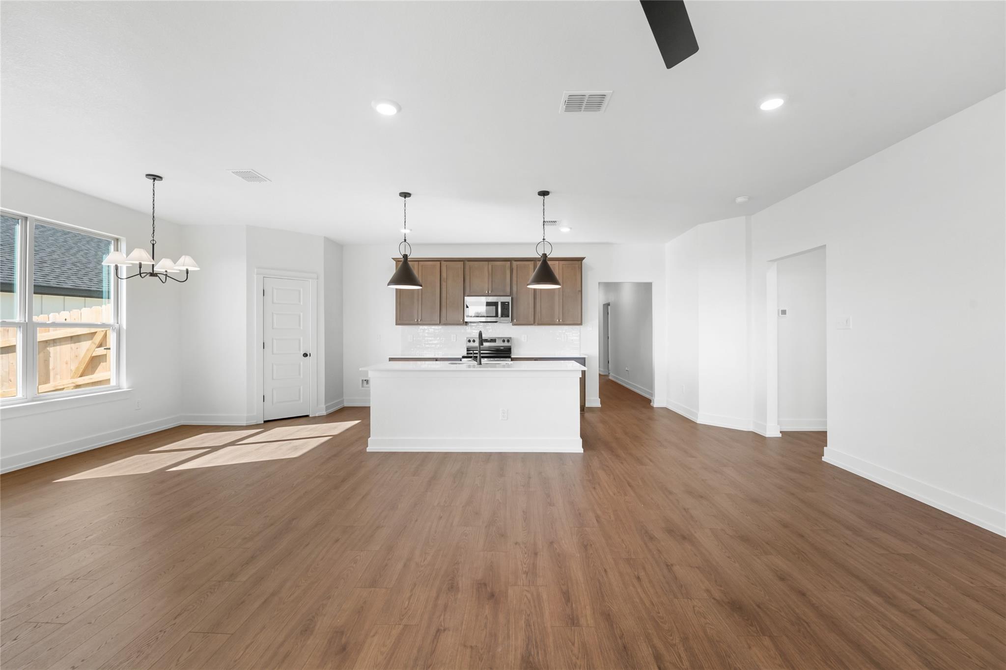 560 Gus Loop Georgetown TX 78626