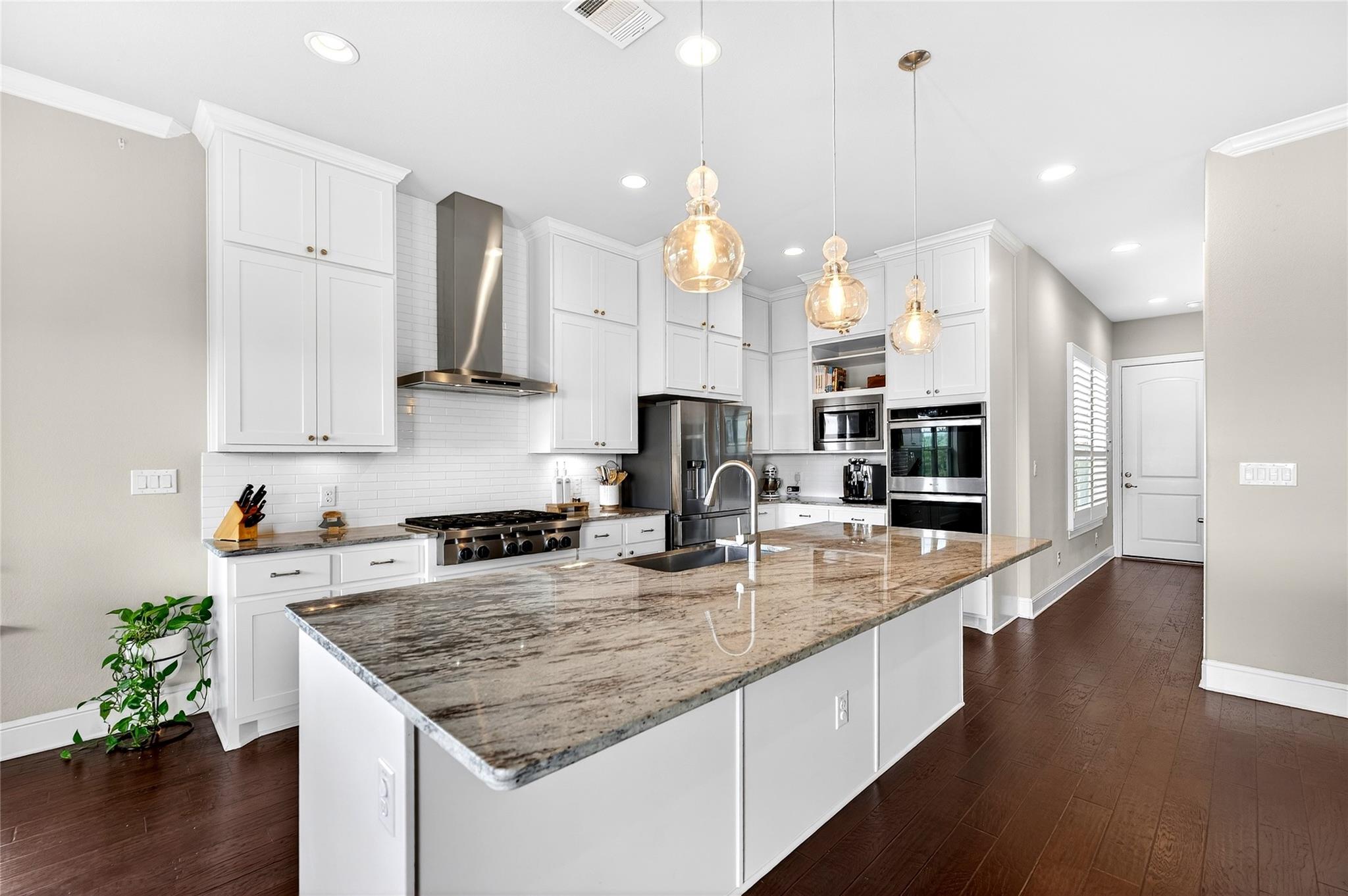 907 Valley View Drive Leander TX 78641
