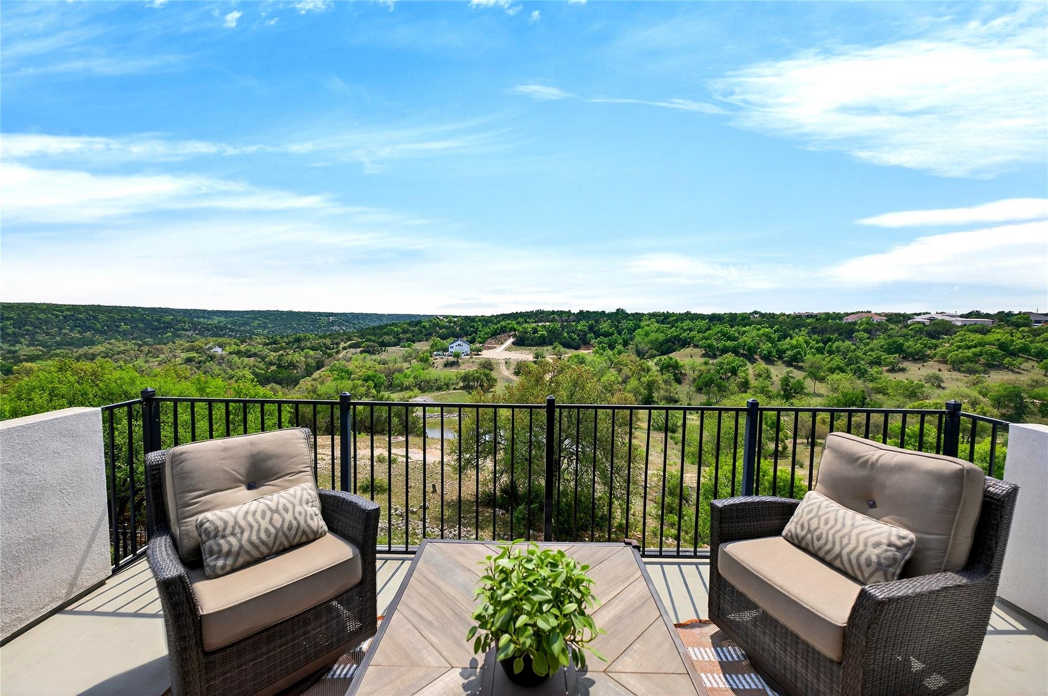 907 Valley View Drive Leander TX 78641