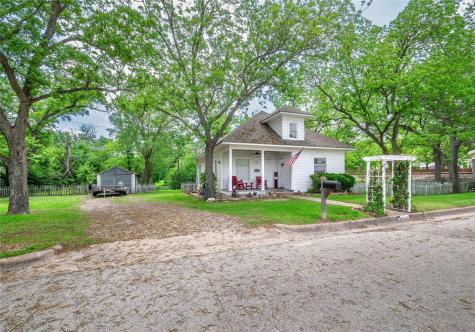 262 W Richmond Street Giddings TX 78942