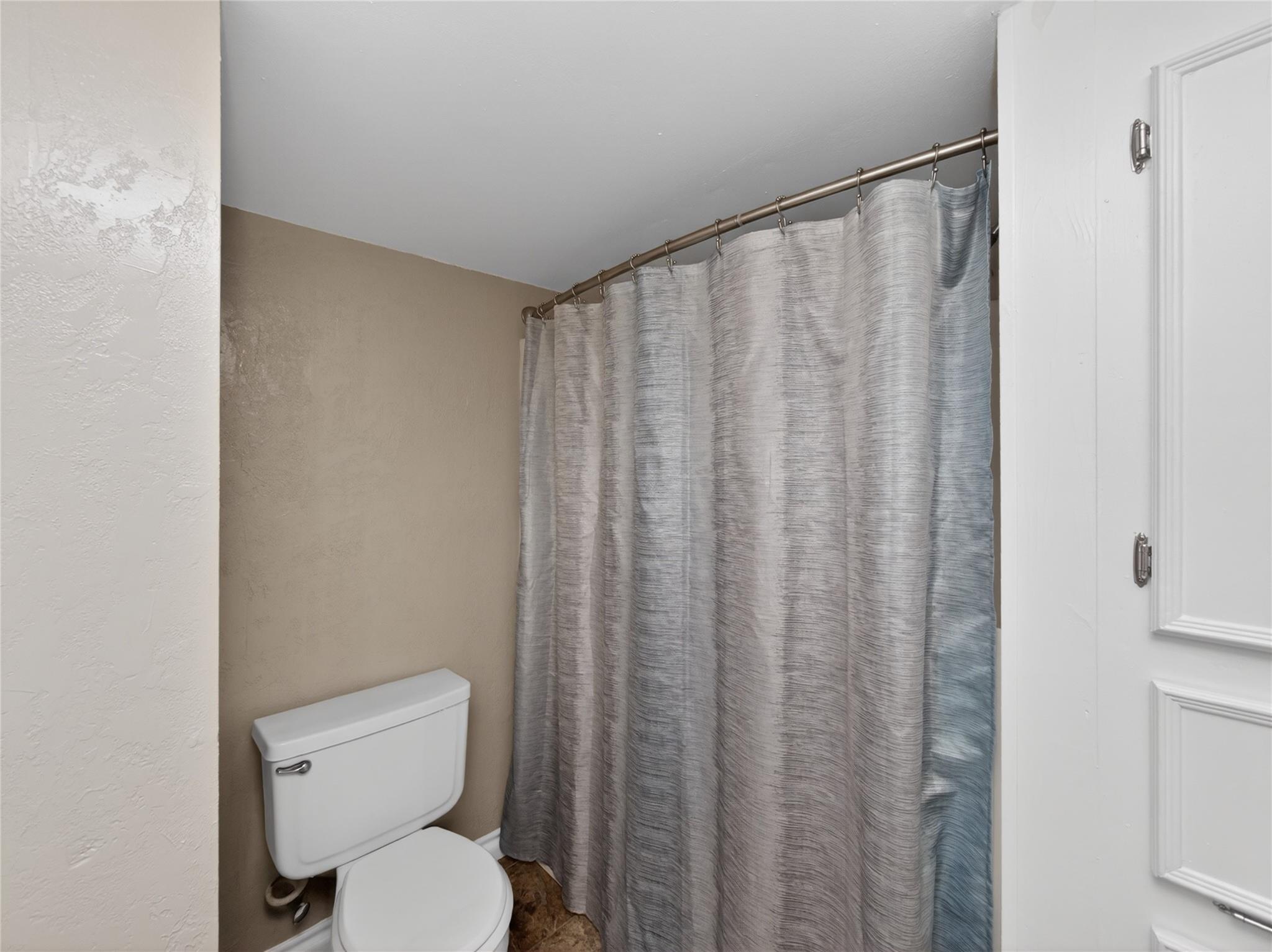 262 W Richmond Street Giddings TX 78942