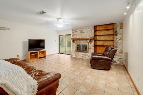 986 Shiloh Road Bastrop TX 78602