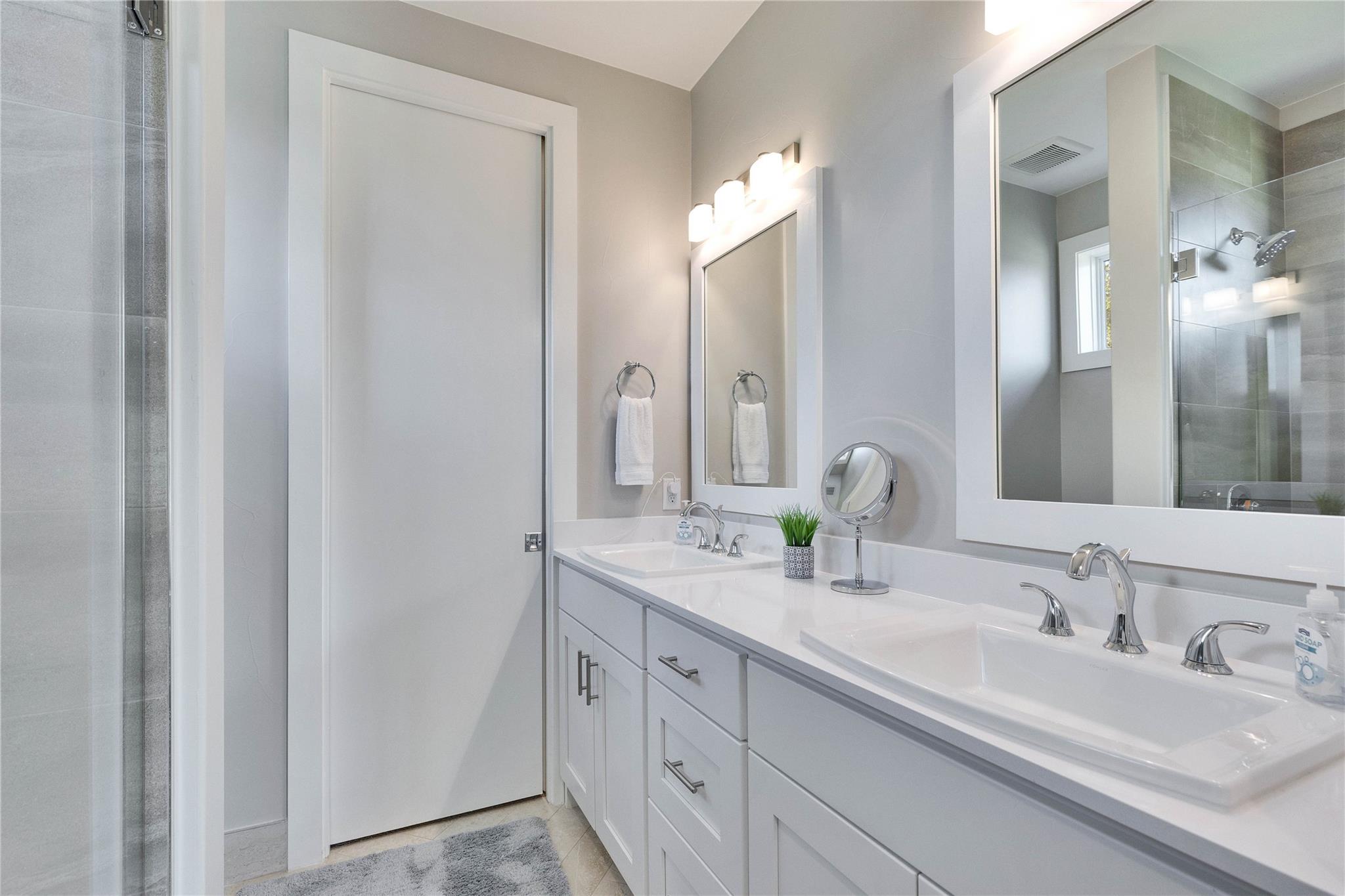 18612 Flying J Boulevard Spicewood TX 78669