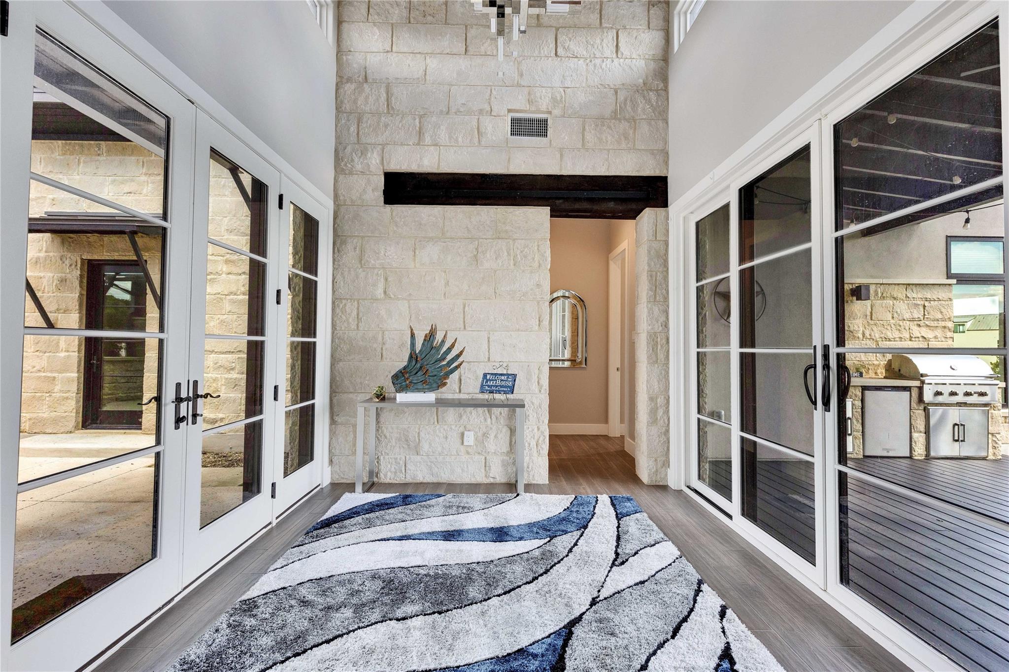 18612 Flying J Boulevard Spicewood TX 78669