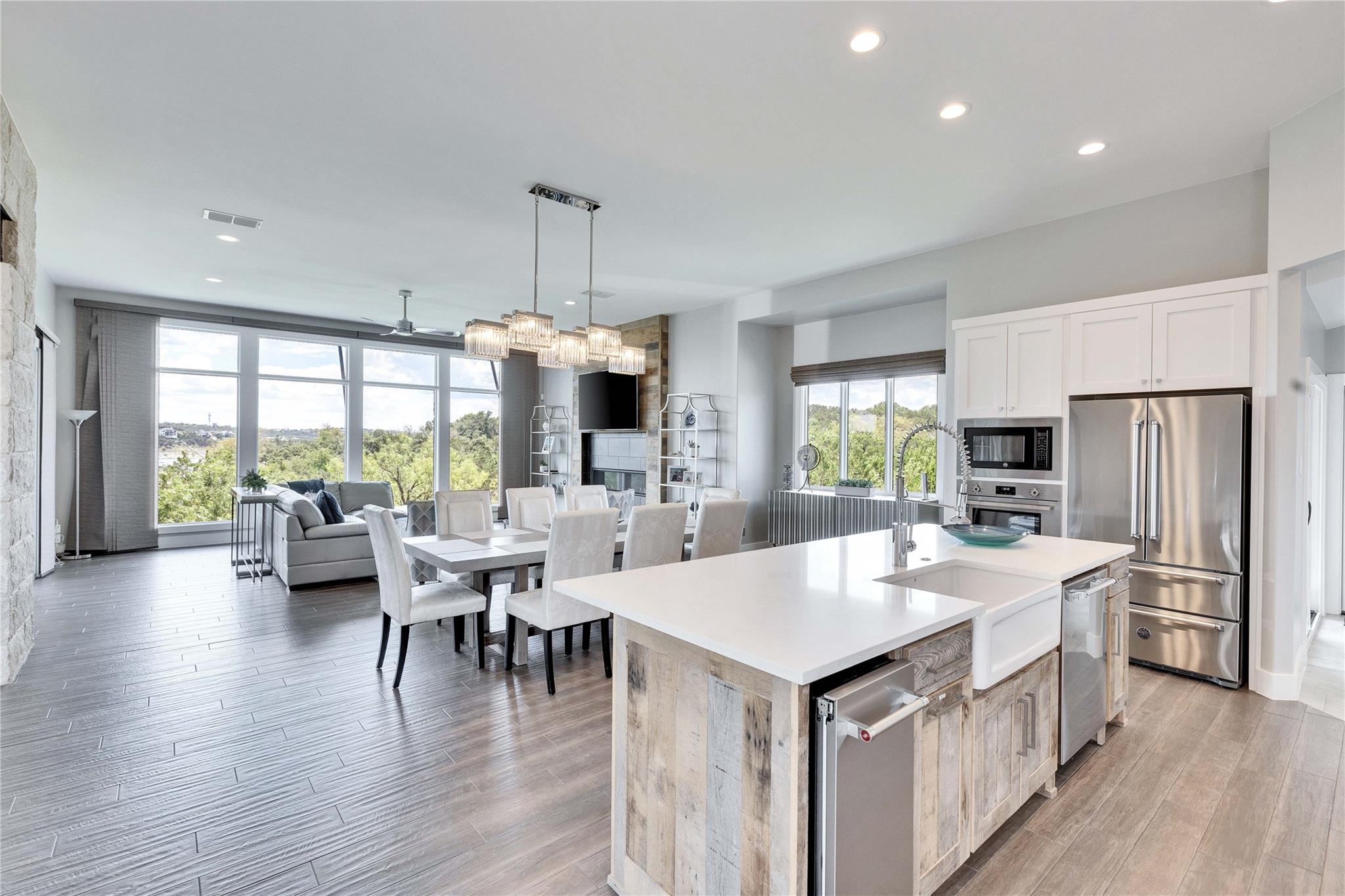 18612 Flying J Boulevard Spicewood TX 78669