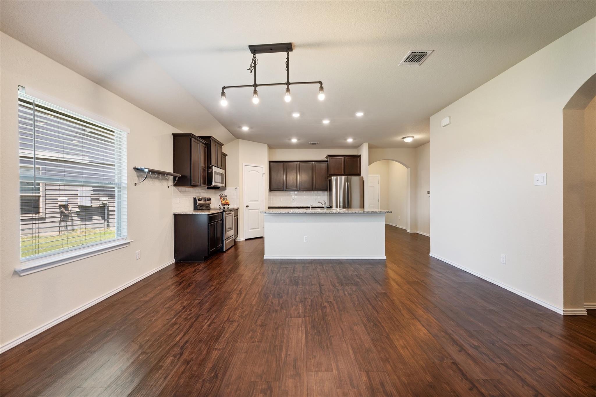 152 Beth Ann Loop Taylor TX 76574