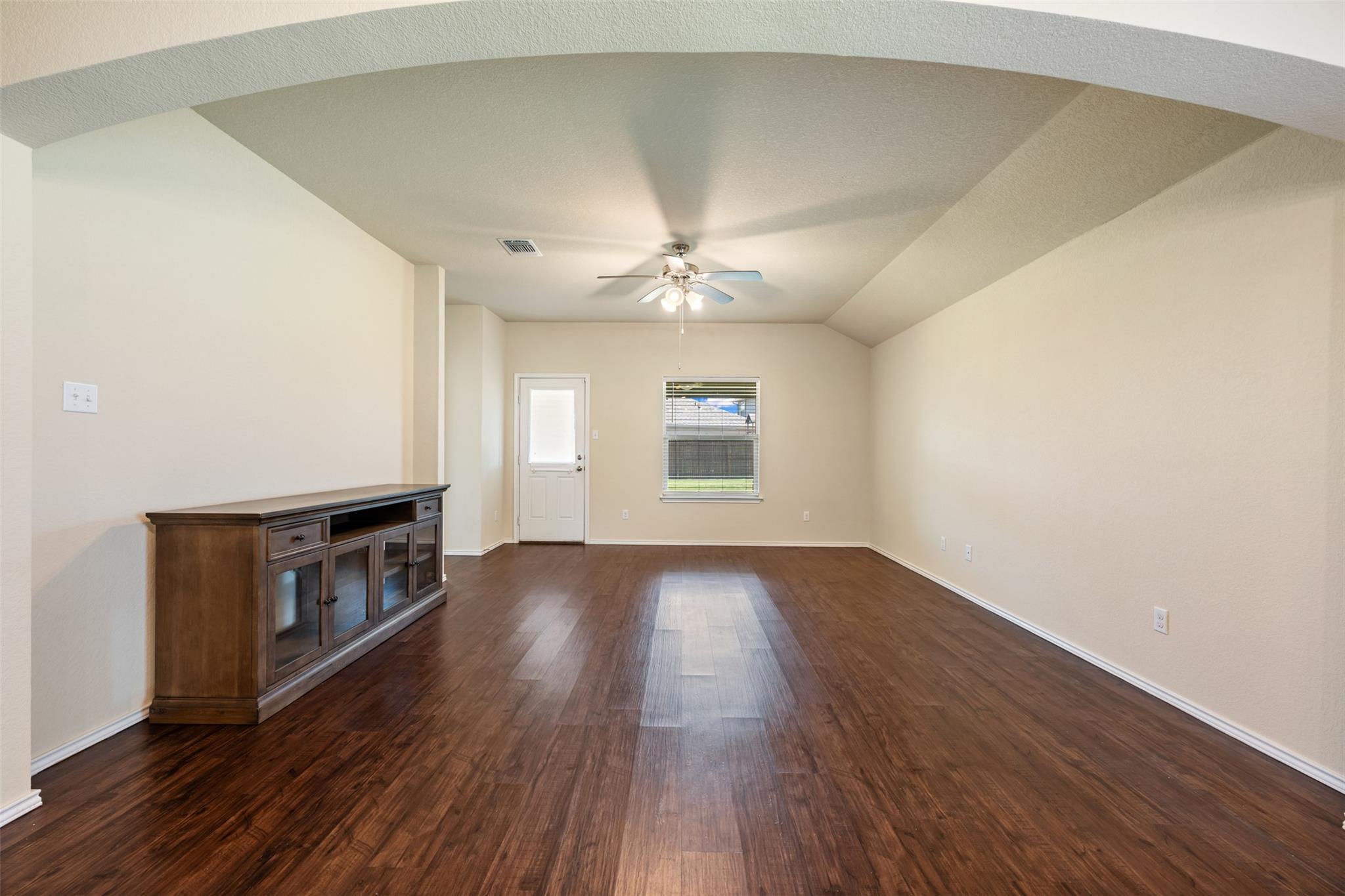 152 Beth Ann Loop Taylor TX 76574