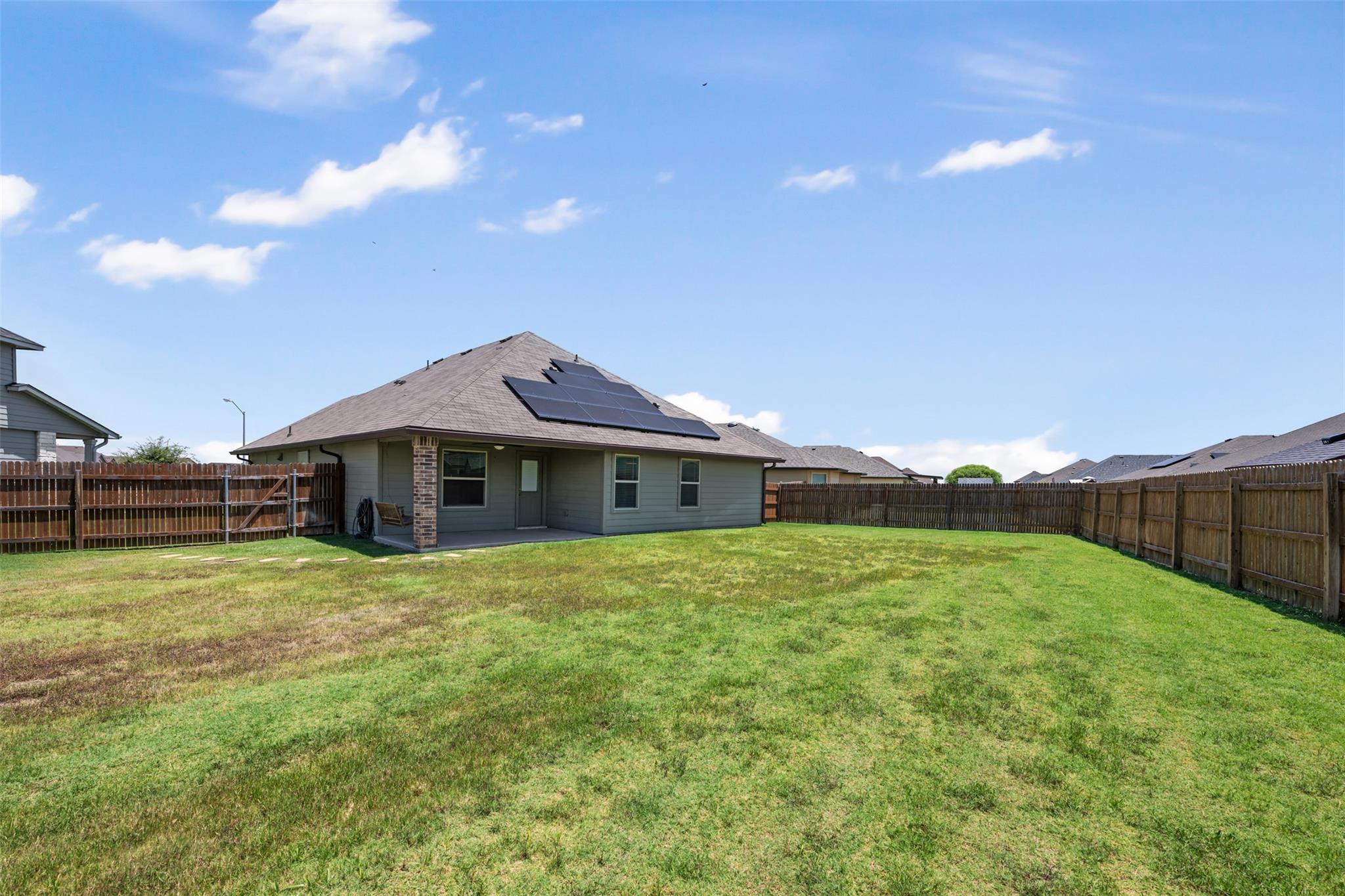 152 Beth Ann Loop Taylor TX 76574