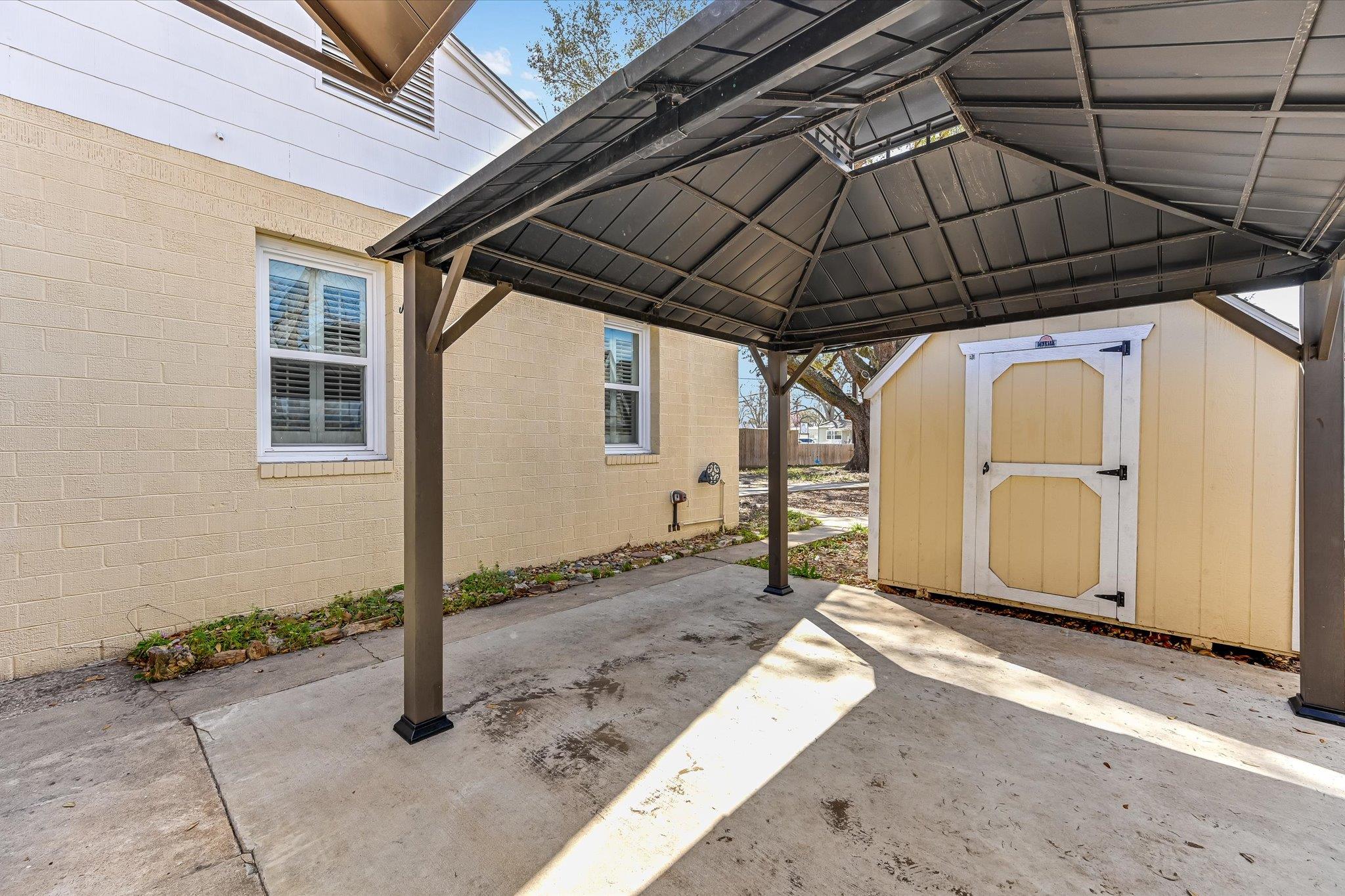 318 NW Loop 230 Highway Smithville TX 78957