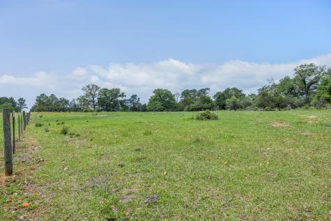 1371 Private Road 2051 Giddings TX 78942