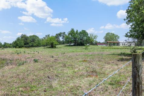 1371 Private Road 2051 Giddings TX 78942