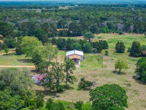 1371 Private Road 2051 Giddings TX 78942