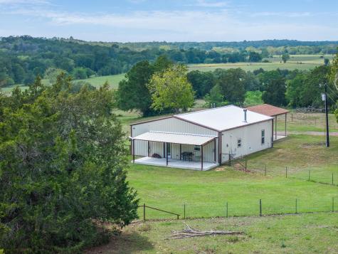1371 Private Road 2051 Giddings TX 78942