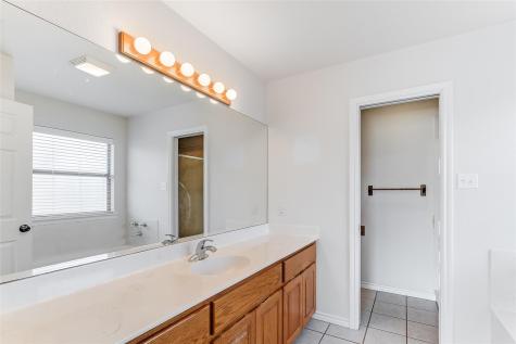 670 County Road 100 Burnet TX 78611