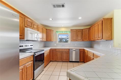 670 County Road 100 Burnet TX 78611