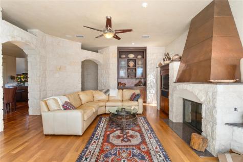 19905 Angel Bay Drive Spicewood TX 78669