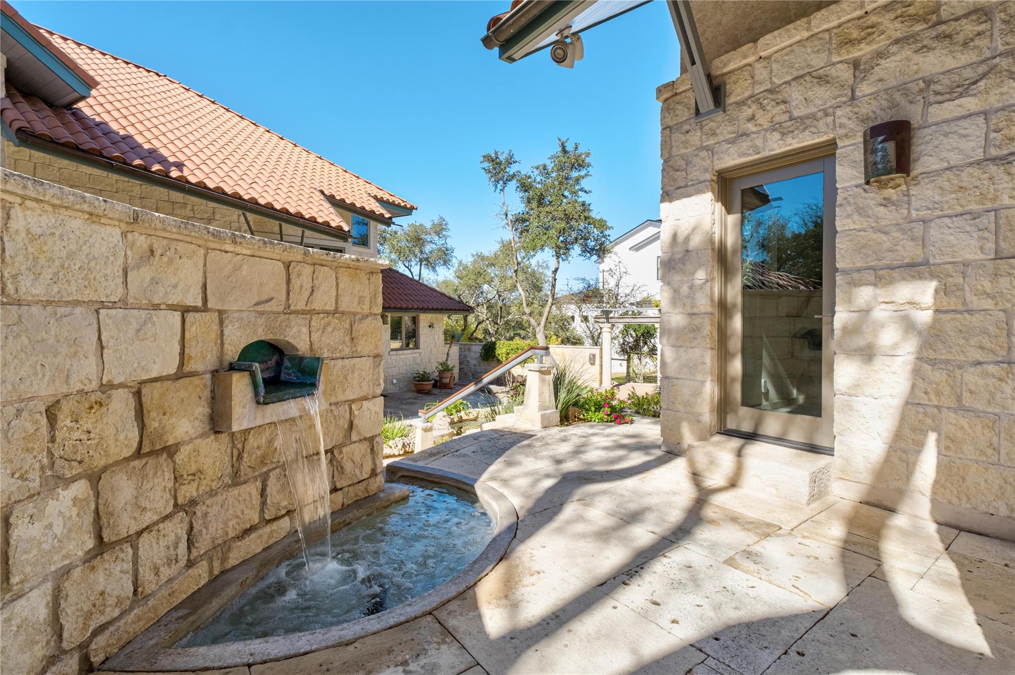 19905 Angel Bay Drive Spicewood TX 78669