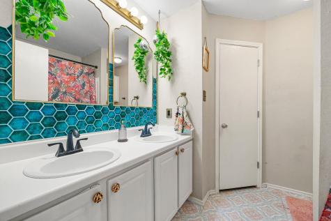 137 Sawgrass Circle Kyle TX 78640