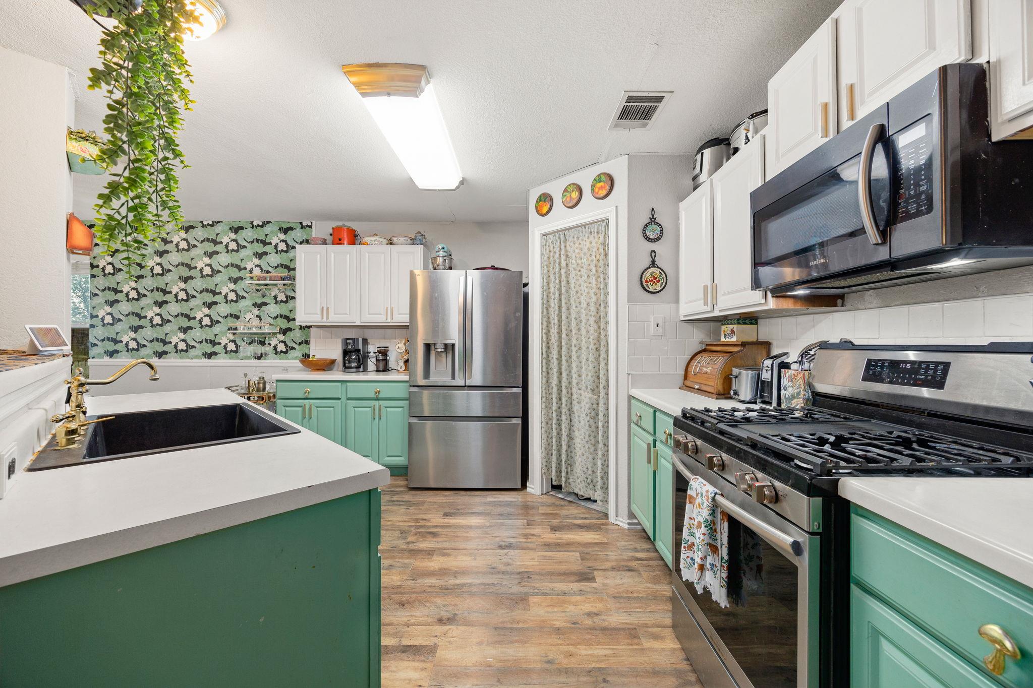 137 Sawgrass Circle Kyle TX 78640