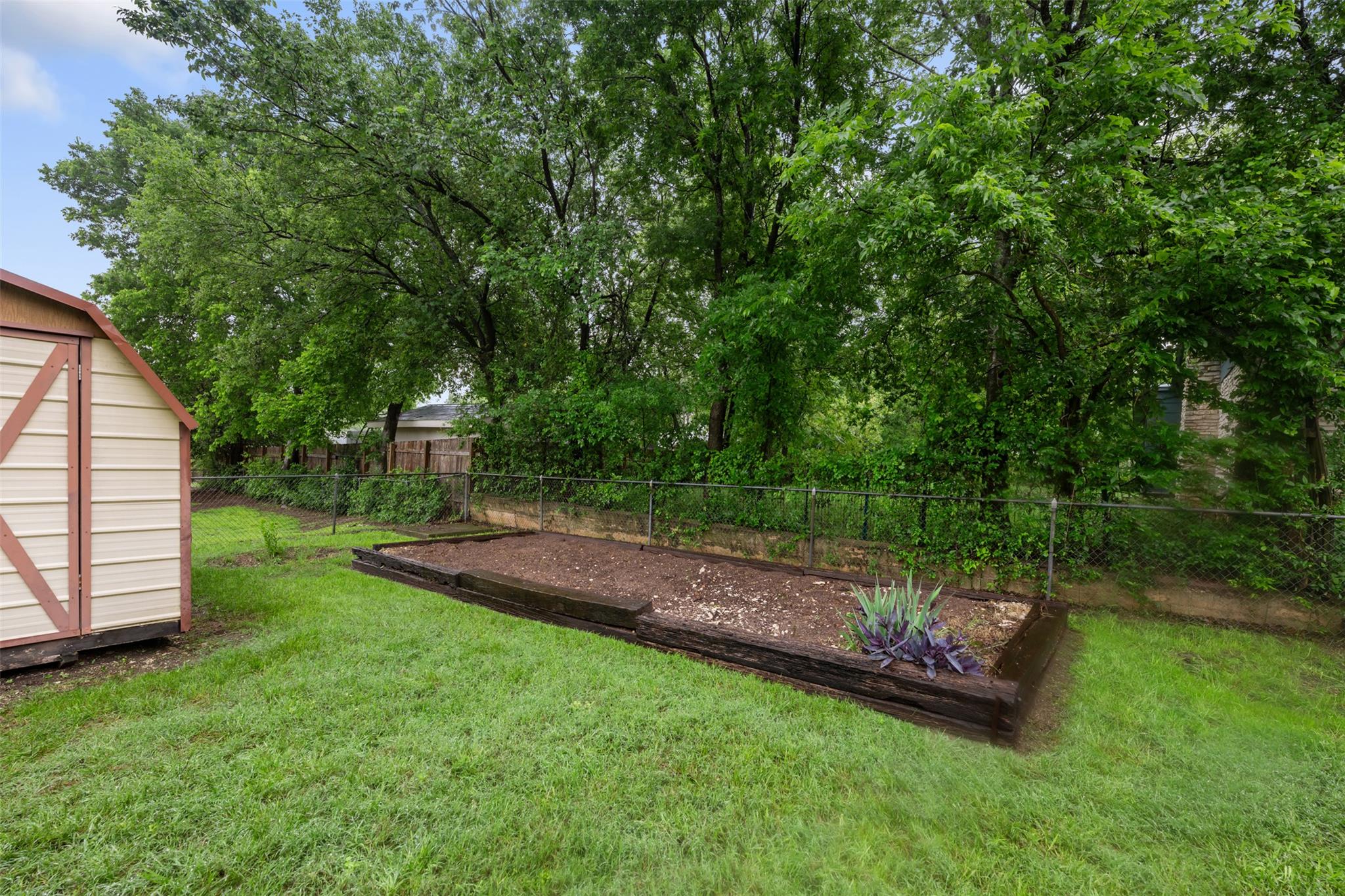 11309 Hilltop Street Austin TX 78753