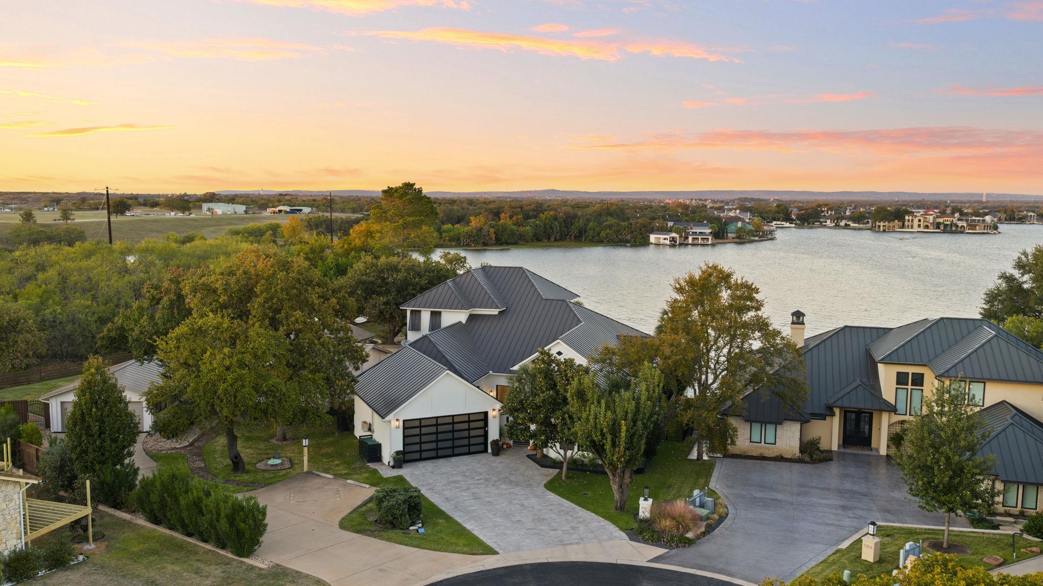1310 Broken Arrow Horseshoe Bay TX 78657