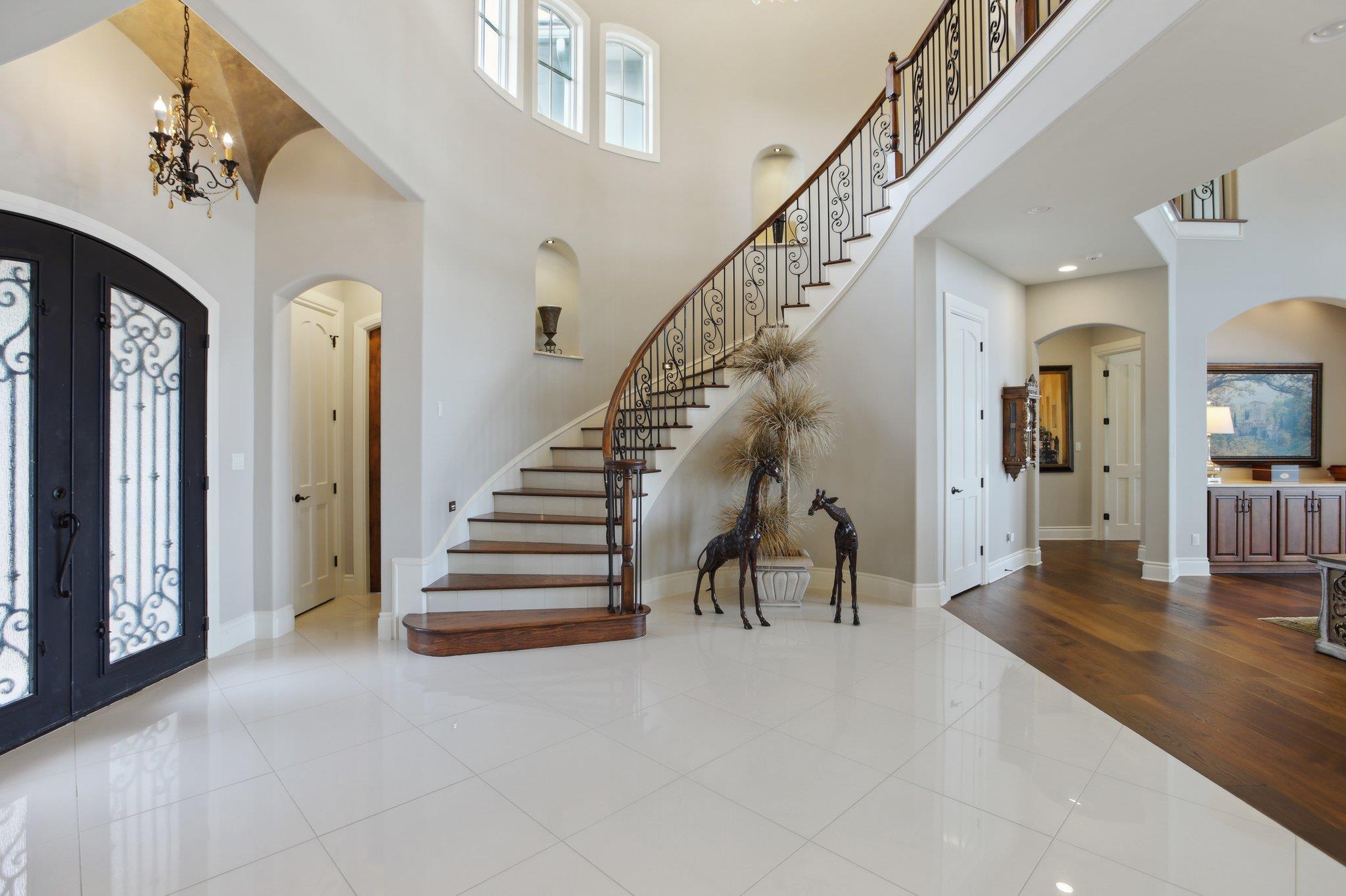 1353 Osprey Ridge Loop Lago Vista TX 78645