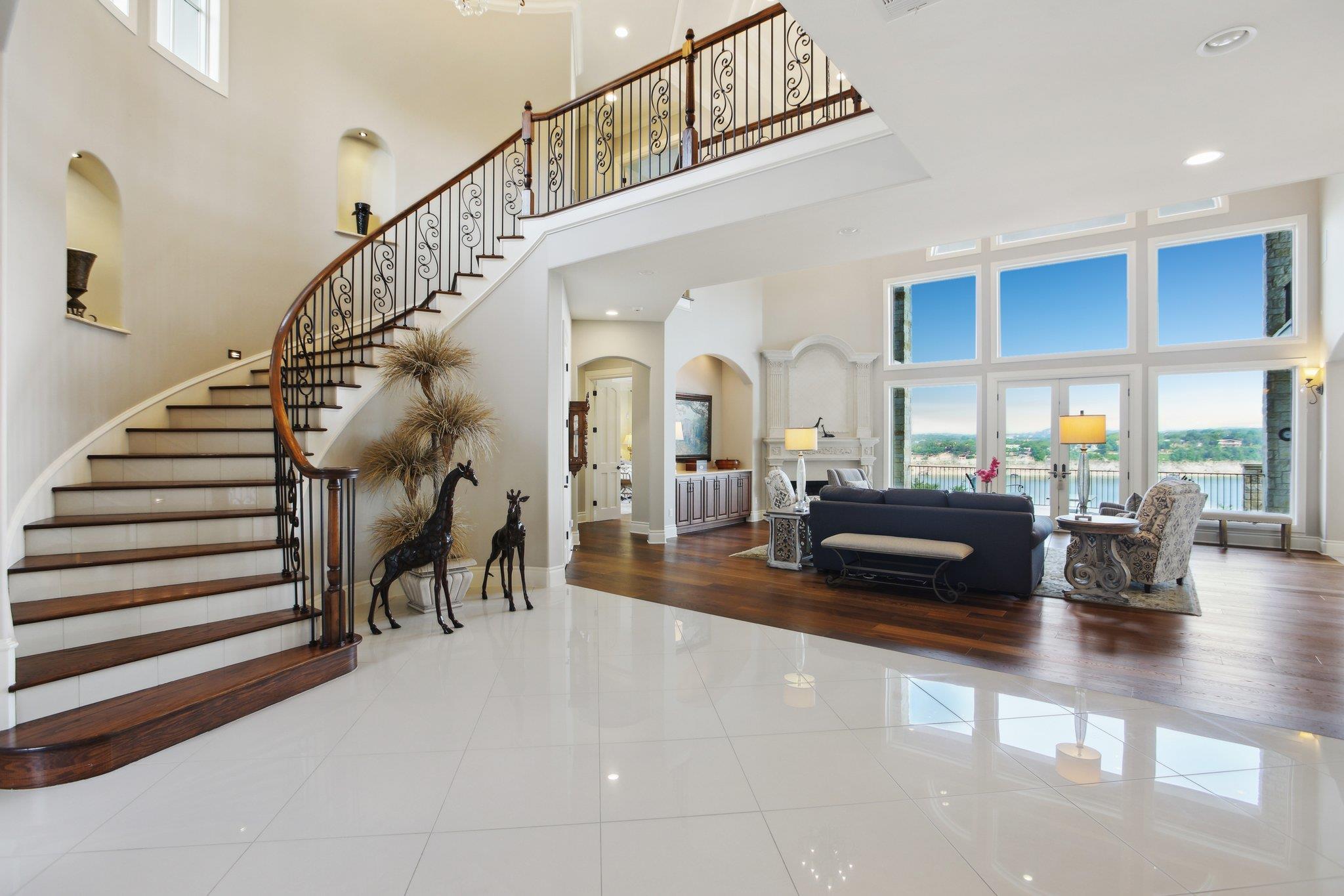 1353 Osprey Ridge Loop Lago Vista TX 78645