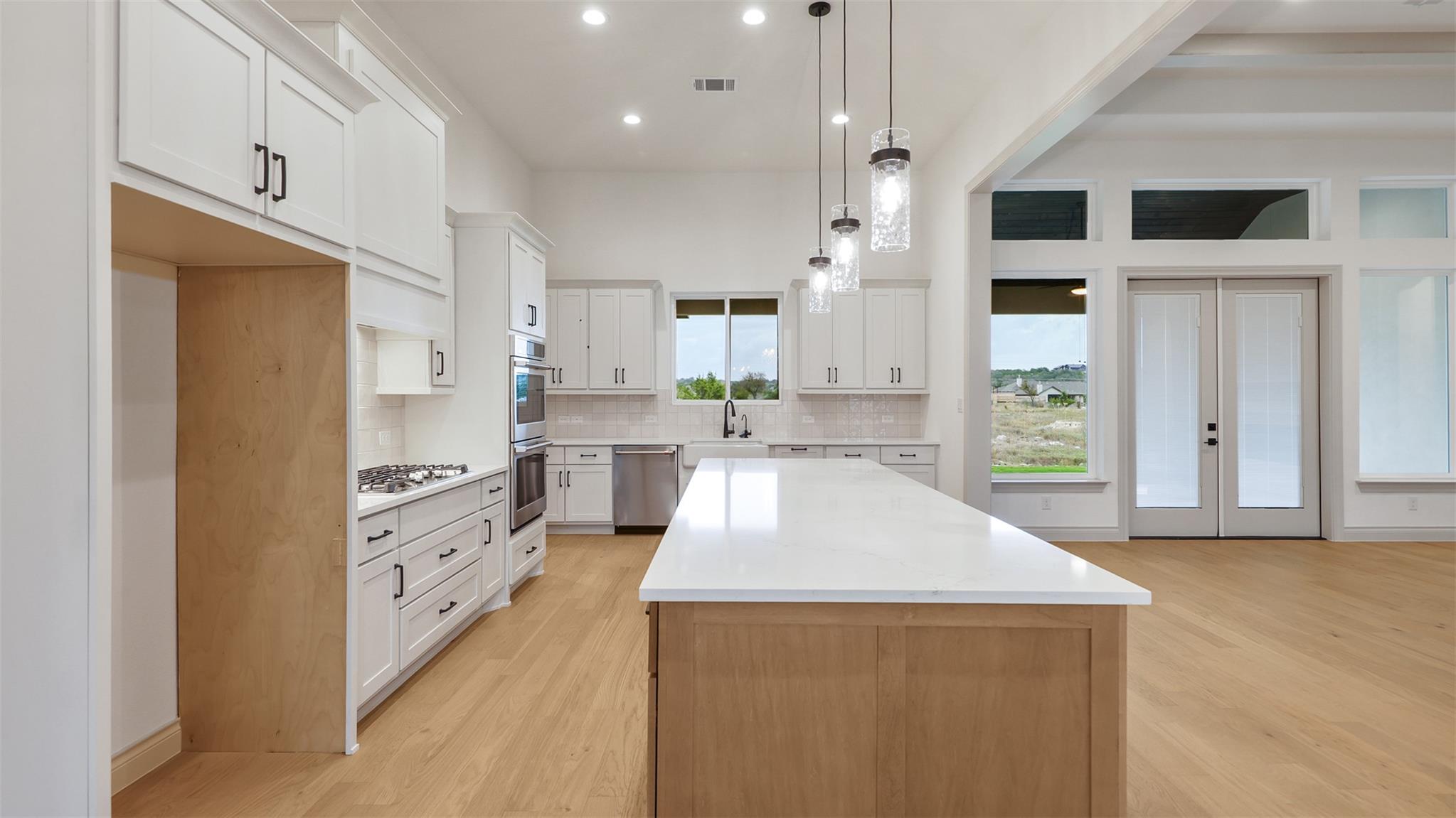 108 Tranquility Trail Spicewood TX 78669