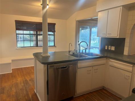 159 Diamond G Lane Smithville TX 78957
