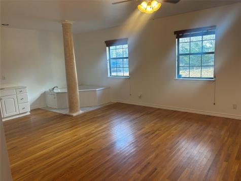 159 Diamond G Lane Smithville TX 78957