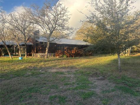 159 Diamond G Lane Smithville TX 78957