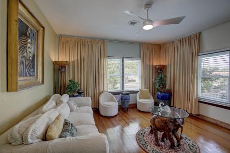 1903 S Austin Avenue Georgetown TX 78626