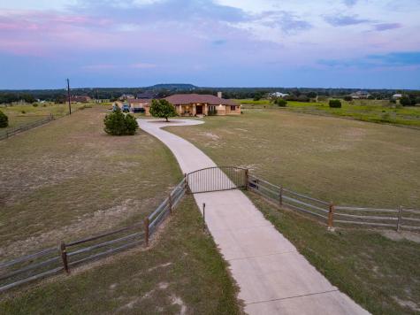 209 Stonehouse Drive Liberty Hill TX 78642