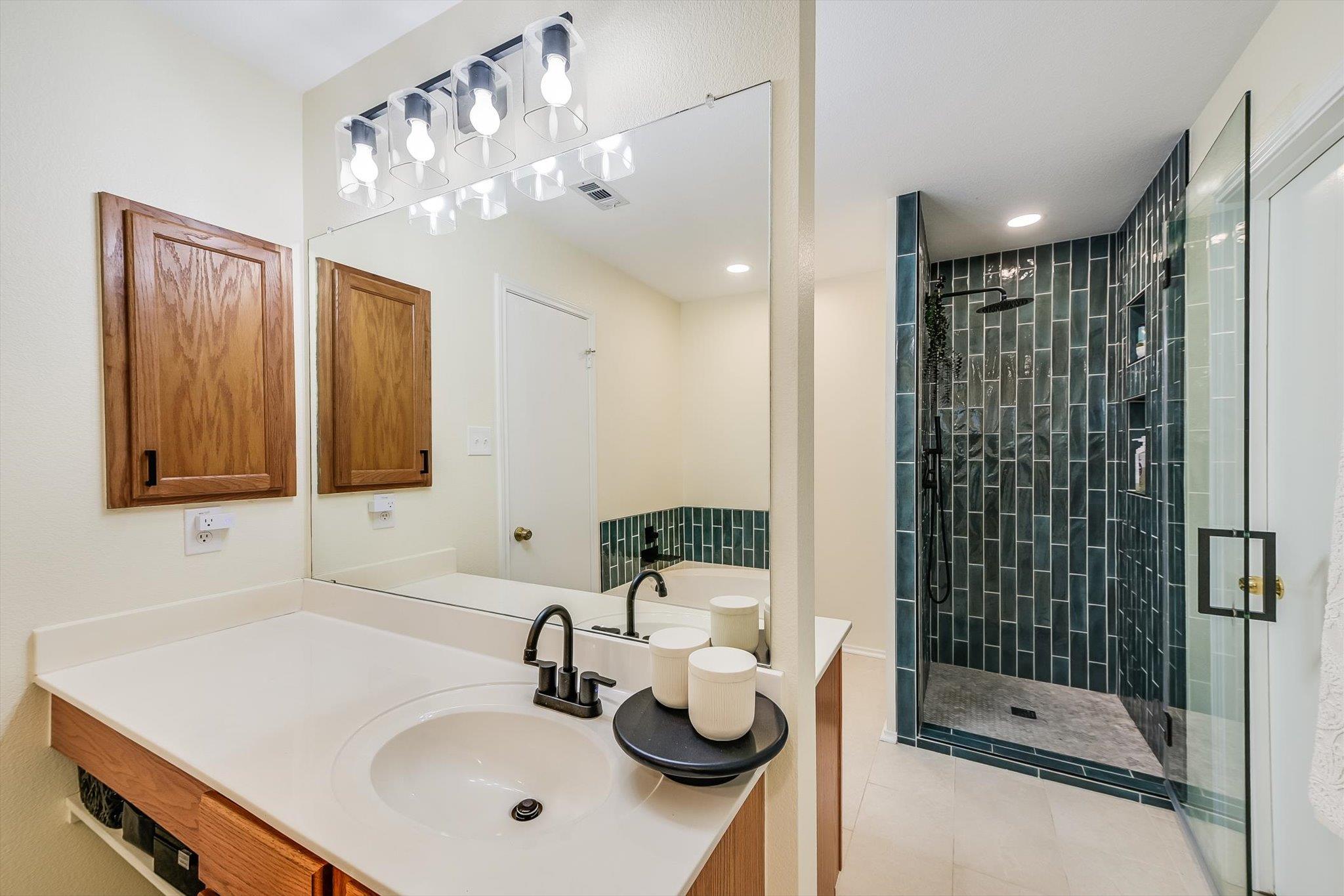 11201 Blairview Lane Austin TX 78748