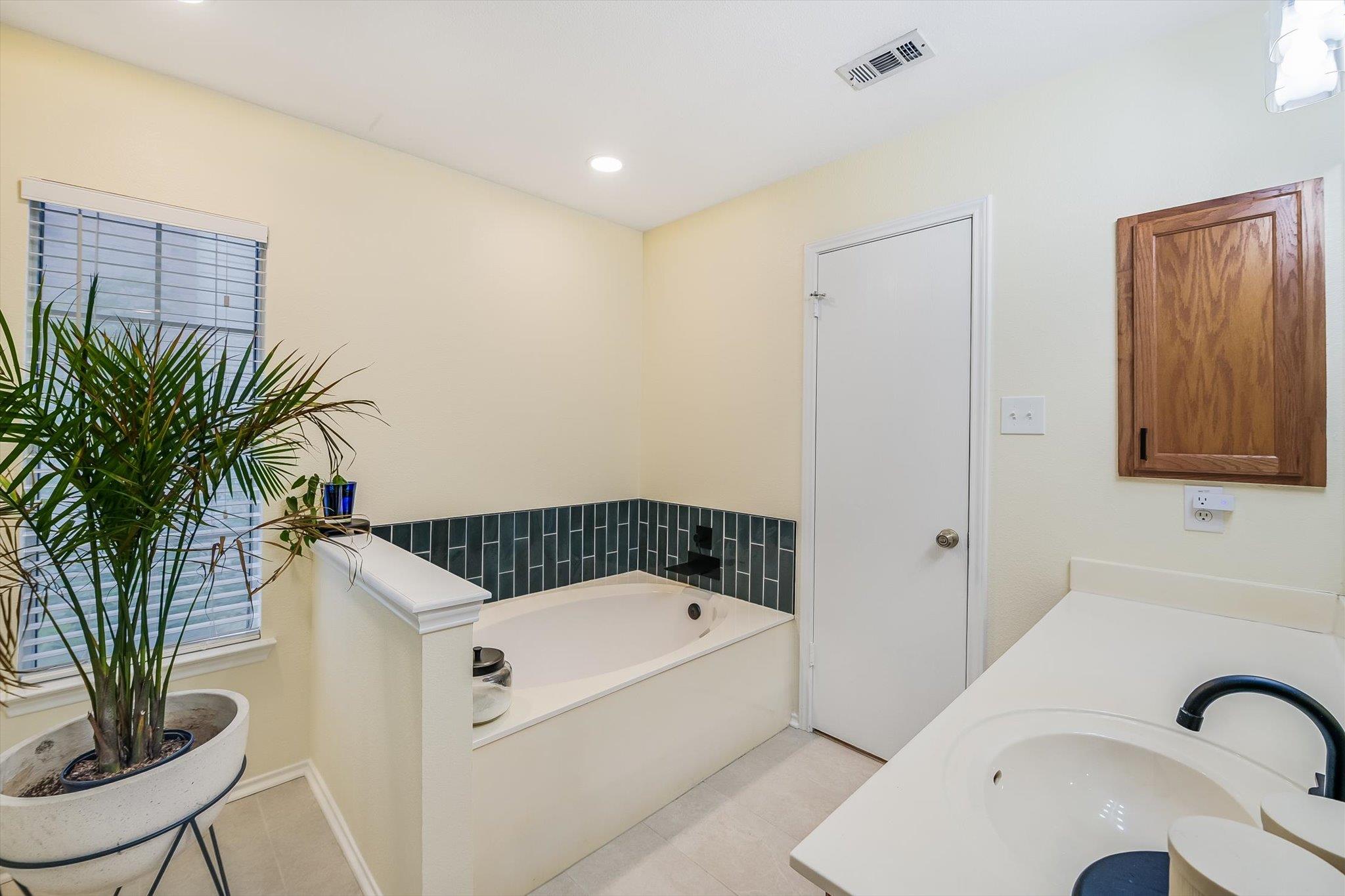 11201 Blairview Lane Austin TX 78748
