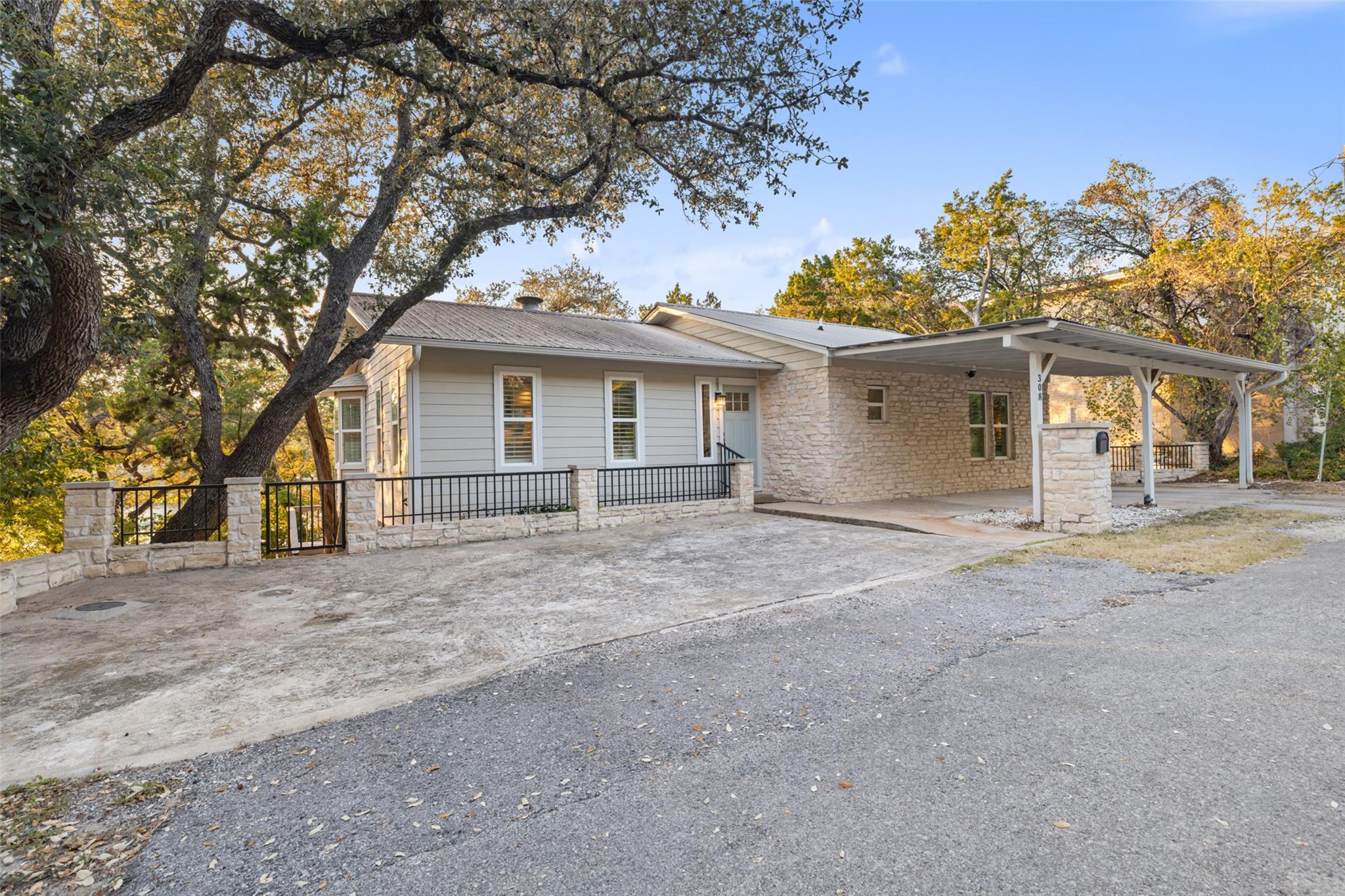 308 Cedar Hurst Lane Austin TX 78734