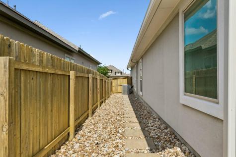 233 Glen Arbor Drive Liberty Hill TX 78642