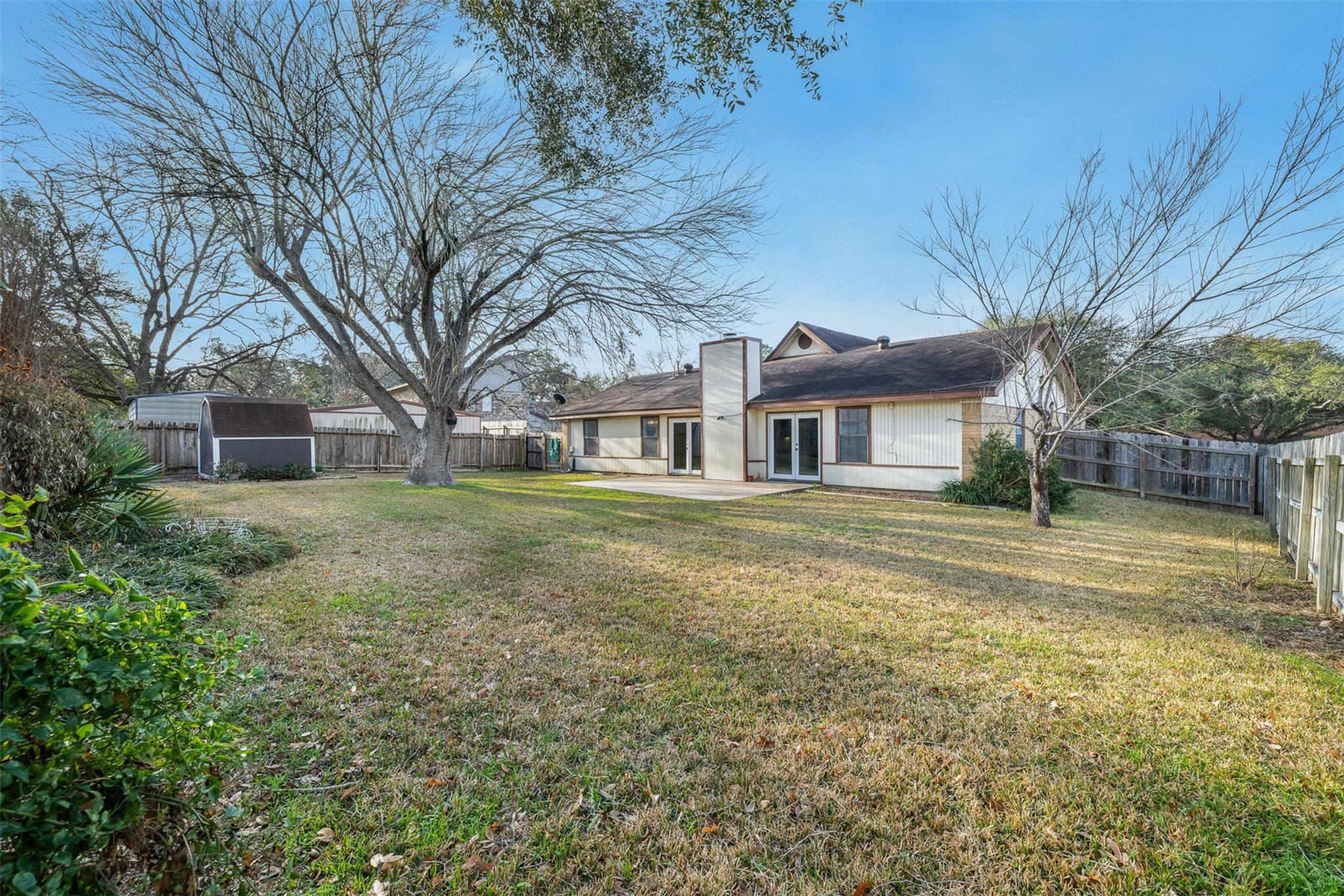 661 S College Street La Grange TX 78945