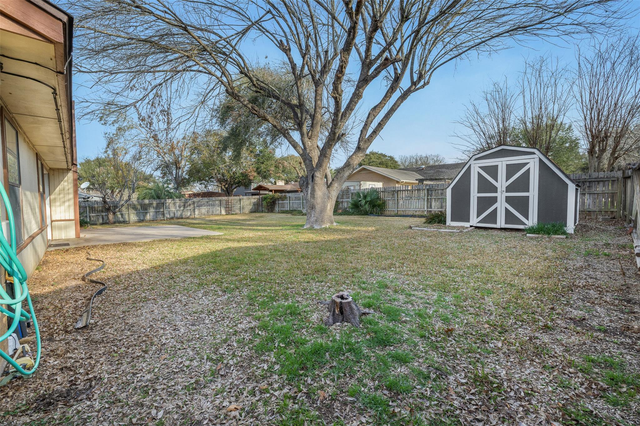 661 S College Street La Grange TX 78945