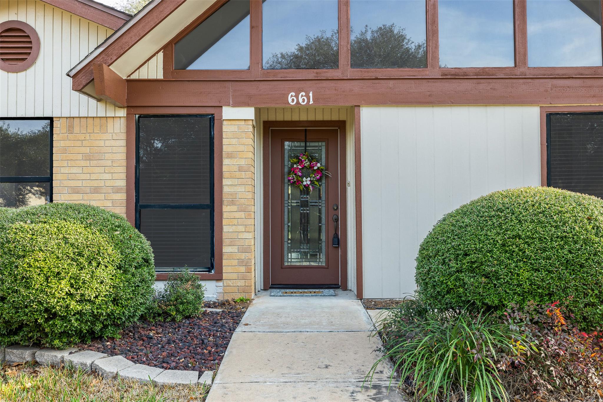 661 S College Street La Grange TX 78945